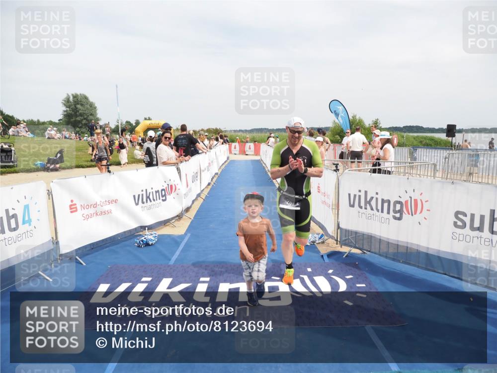 22.06.2025 - Viking Triathlon MichiJ http://msf.ph/oto/8123694 22.06.2025 15:14:33 Ziel 281 meine-sportfotos.de