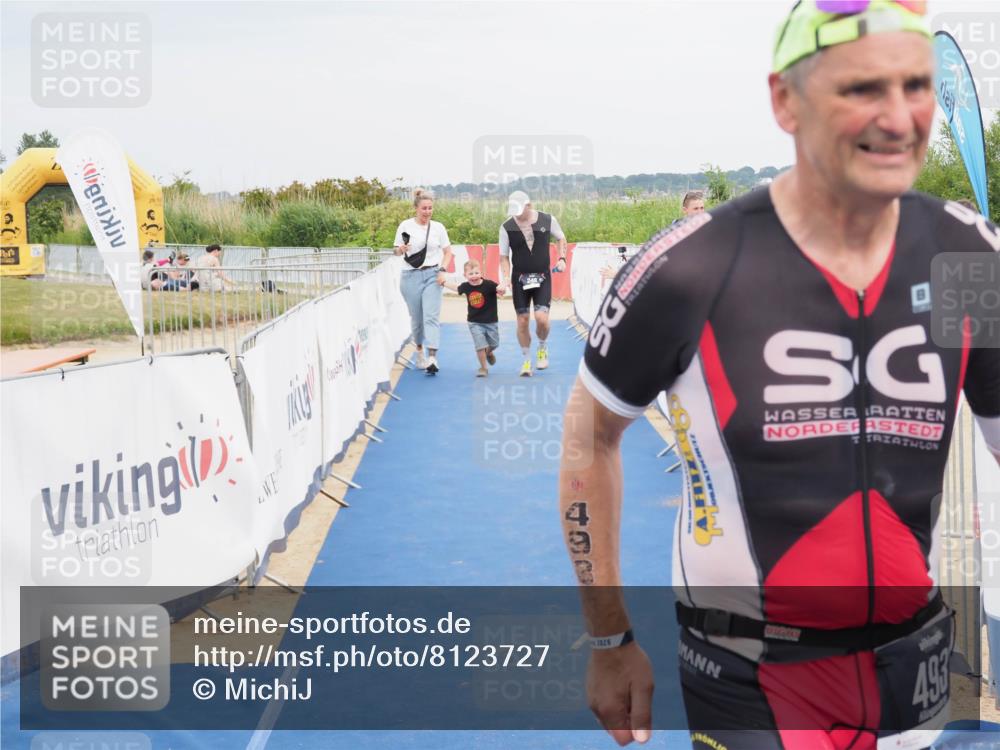 22.06.2025 - Viking Triathlon MichiJ http://msf.ph/oto/8123727 22.06.2025 17:09:43 Ziel 246, 493 meine-sportfotos.de