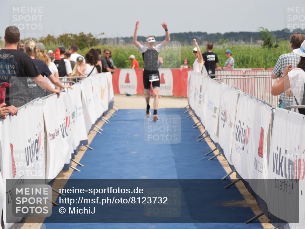 22.06.2025 - Viking Triathlon MichiJ http://msf.ph/oto/8123732 22.06.2025 15:14:49 Ziel 264 meine-sportfotos.de