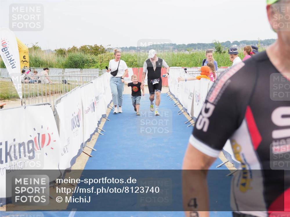 22.06.2025 - Viking Triathlon MichiJ http://msf.ph/oto/8123740 22.06.2025 17:09:43 Ziel 246, 493 meine-sportfotos.de