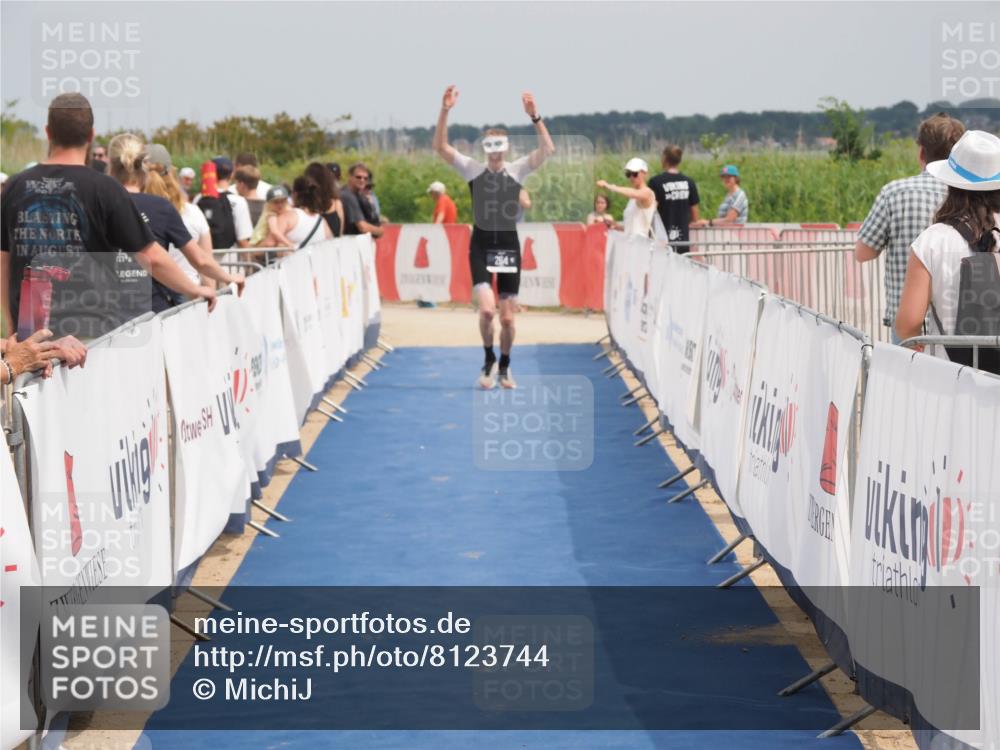 22.06.2025 - Viking Triathlon MichiJ http://msf.ph/oto/8123744 22.06.2025 15:14:49 Ziel 264 meine-sportfotos.de