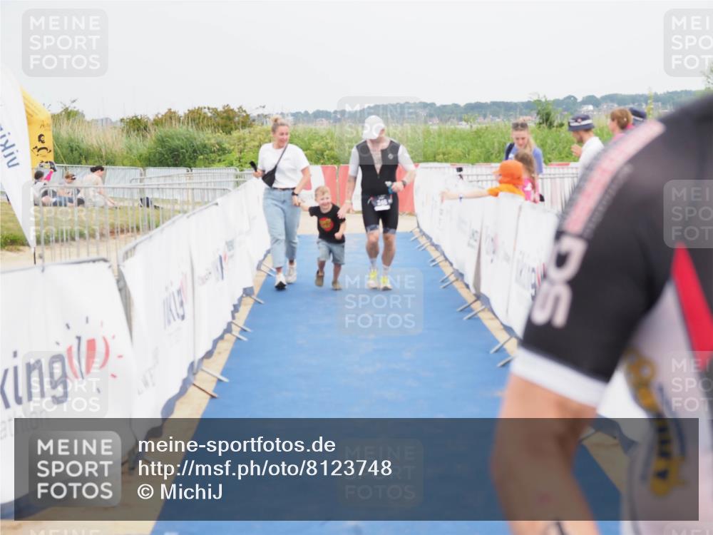 22.06.2025 - Viking Triathlon MichiJ http://msf.ph/oto/8123748 22.06.2025 17:09:44 Ziel 246, 493 meine-sportfotos.de