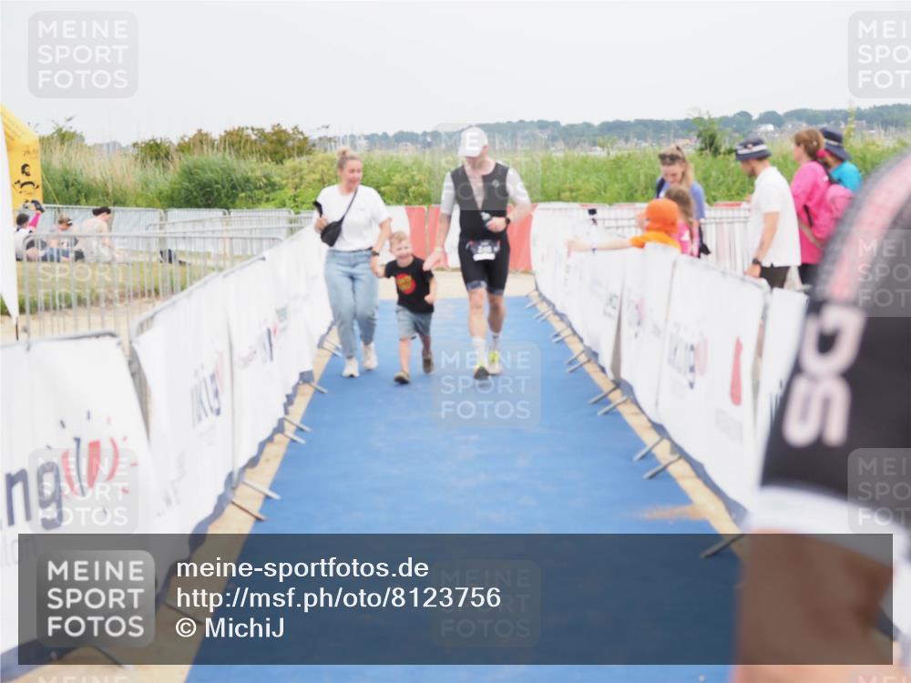 22.06.2025 - Viking Triathlon MichiJ http://msf.ph/oto/8123756 22.06.2025 17:09:44 Ziel 246, 493 meine-sportfotos.de