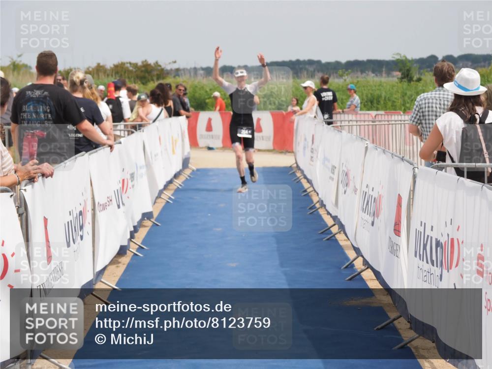 22.06.2025 - Viking Triathlon MichiJ http://msf.ph/oto/8123759 22.06.2025 15:14:49 Ziel 264 meine-sportfotos.de