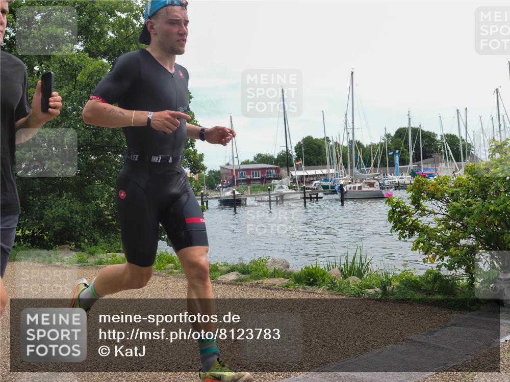 22.06.2025 - Viking Triathlon KatJ http://msf.ph/oto/8123783 22.06.2025 13:38:18 Laufen 87, 355 meine-sportfotos.de