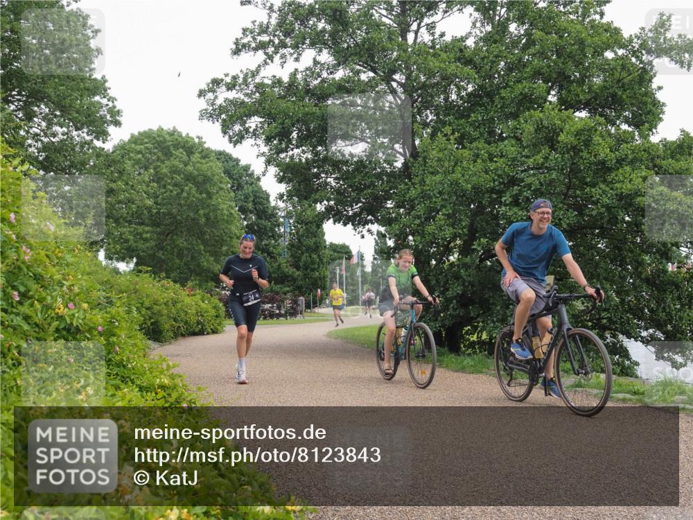 22.06.2025 - Viking Triathlon KatJ http://msf.ph/oto/8123843 22.06.2025 15:19:45 Laufen 24 meine-sportfotos.de