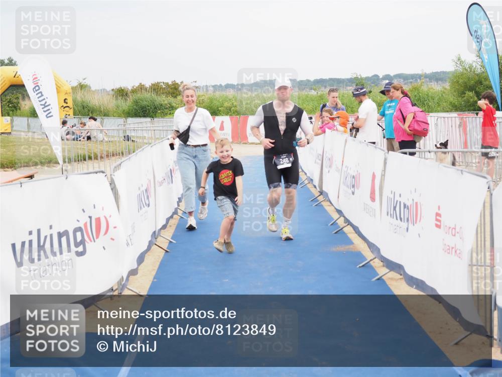 22.06.2025 - Viking Triathlon MichiJ http://msf.ph/oto/8123849 22.06.2025 17:09:46 Ziel 246, 493 meine-sportfotos.de