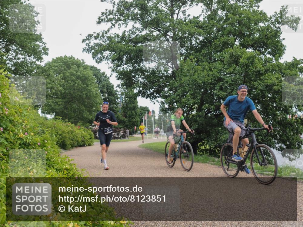 22.06.2025 - Viking Triathlon KatJ http://msf.ph/oto/8123851 22.06.2025 15:19:45 Laufen 24 meine-sportfotos.de