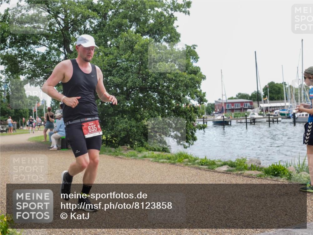 22.06.2025 - Viking Triathlon KatJ http://msf.ph/oto/8123858 22.06.2025 13:38:37 Laufen 527, 635 meine-sportfotos.de