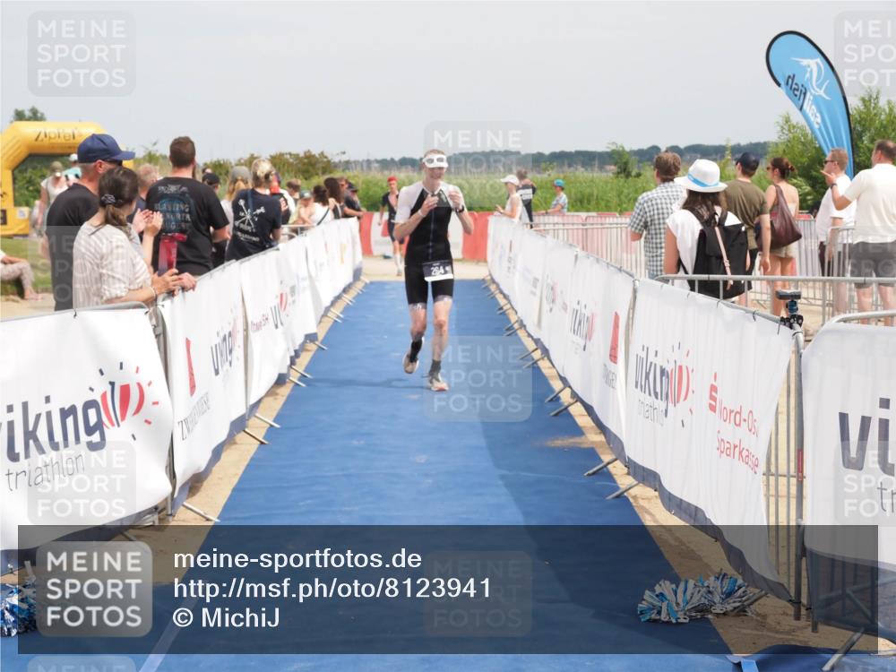 22.06.2025 - Viking Triathlon MichiJ http://msf.ph/oto/8123941 22.06.2025 15:14:52 Ziel 264 meine-sportfotos.de