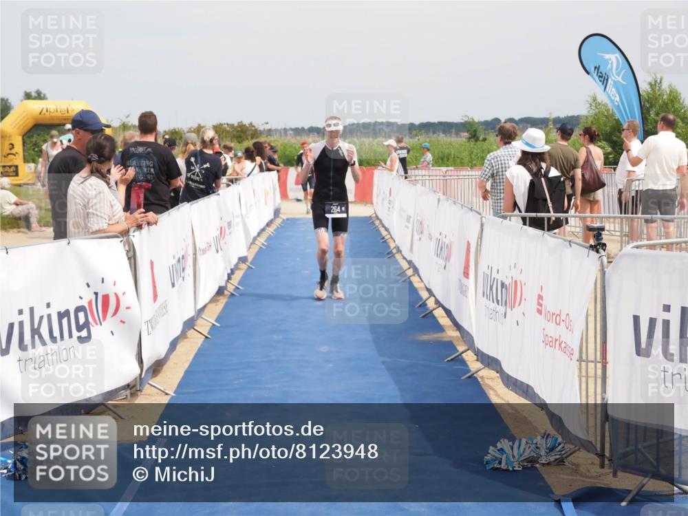 22.06.2025 - Viking Triathlon MichiJ http://msf.ph/oto/8123948 22.06.2025 15:14:52 Ziel 264 meine-sportfotos.de