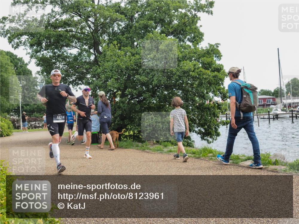 22.06.2025 - Viking Triathlon KatJ http://msf.ph/oto/8123961 22.06.2025 13:38:46 Laufen 125, 442 meine-sportfotos.de