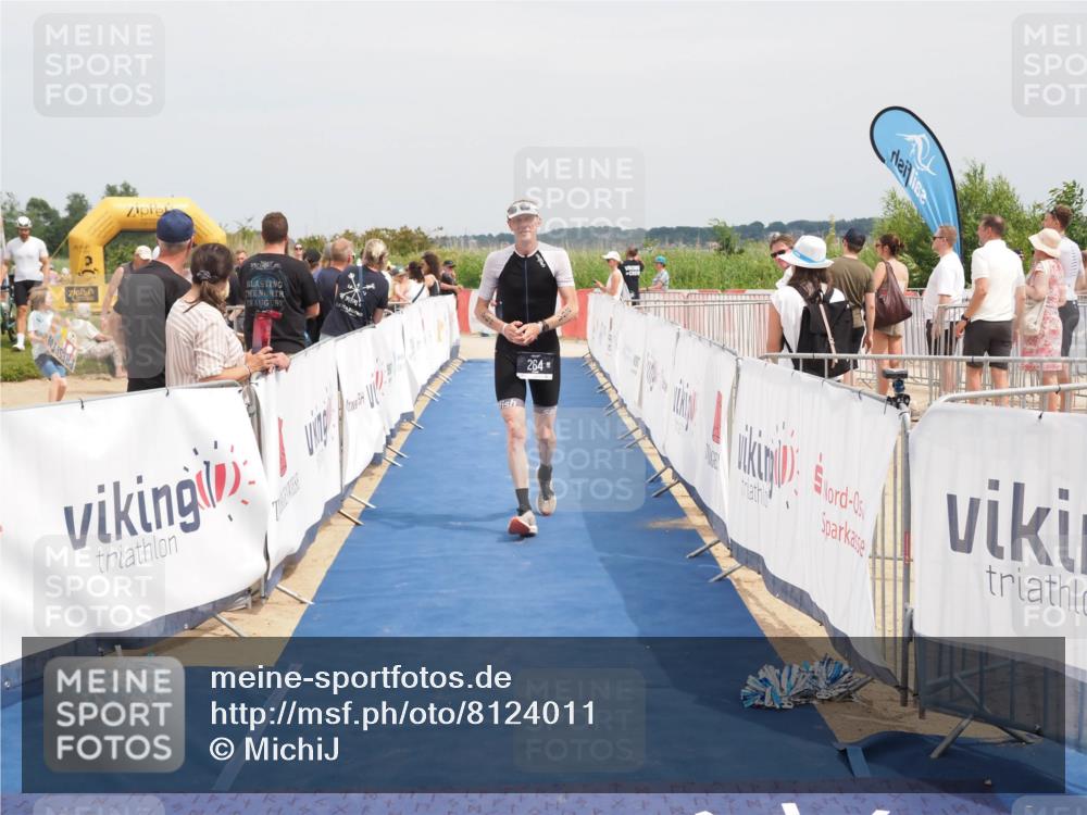 22.06.2025 - Viking Triathlon MichiJ http://msf.ph/oto/8124011 22.06.2025 15:14:53 Ziel 264, 377 meine-sportfotos.de