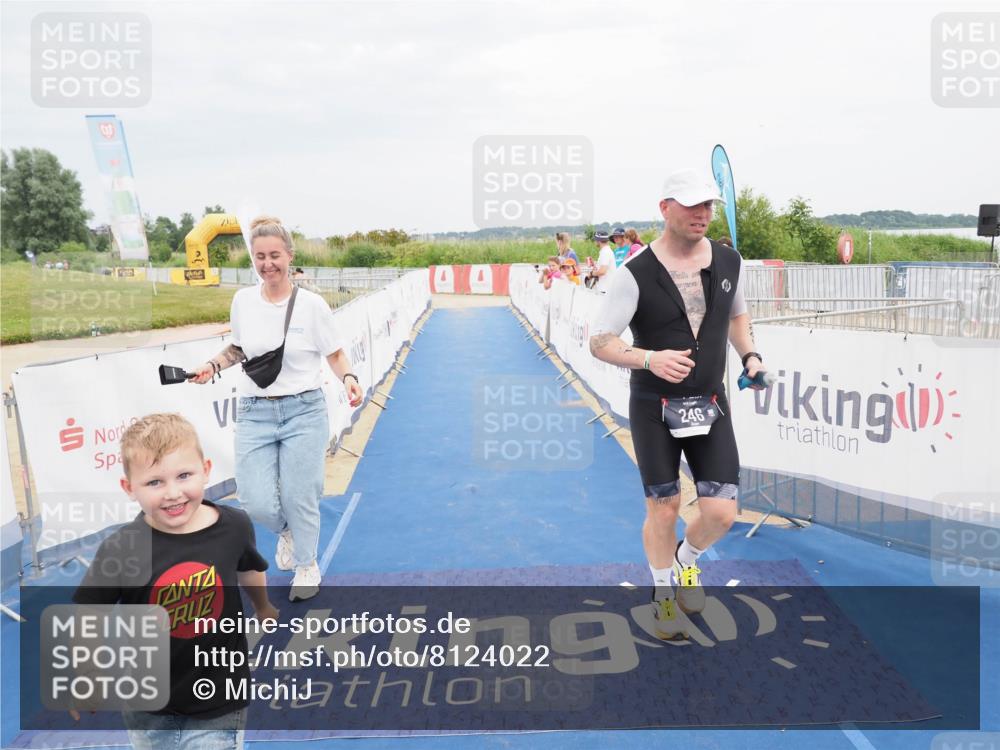 22.06.2025 - Viking Triathlon MichiJ http://msf.ph/oto/8124022 22.06.2025 17:09:49 Ziel 246 meine-sportfotos.de