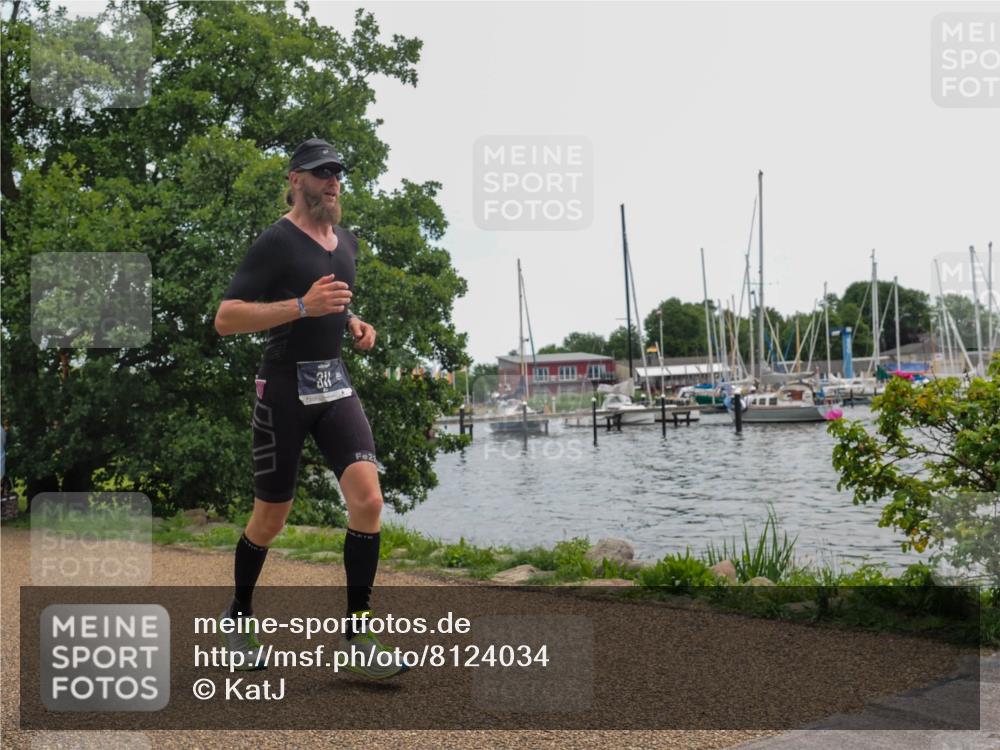 22.06.2025 - Viking Triathlon KatJ http://msf.ph/oto/8124034 22.06.2025 13:38:57 Laufen 128, 311 meine-sportfotos.de