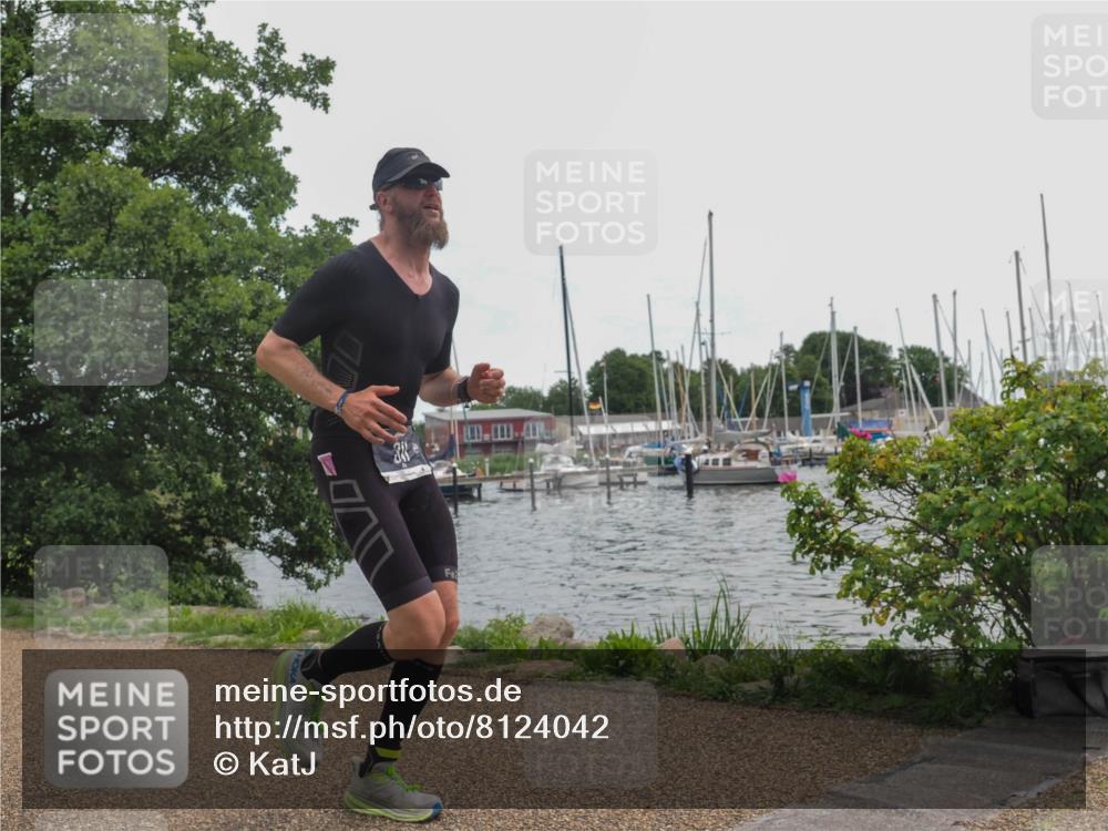 22.06.2025 - Viking Triathlon KatJ http://msf.ph/oto/8124042 22.06.2025 13:38:57 Laufen 128, 311 meine-sportfotos.de