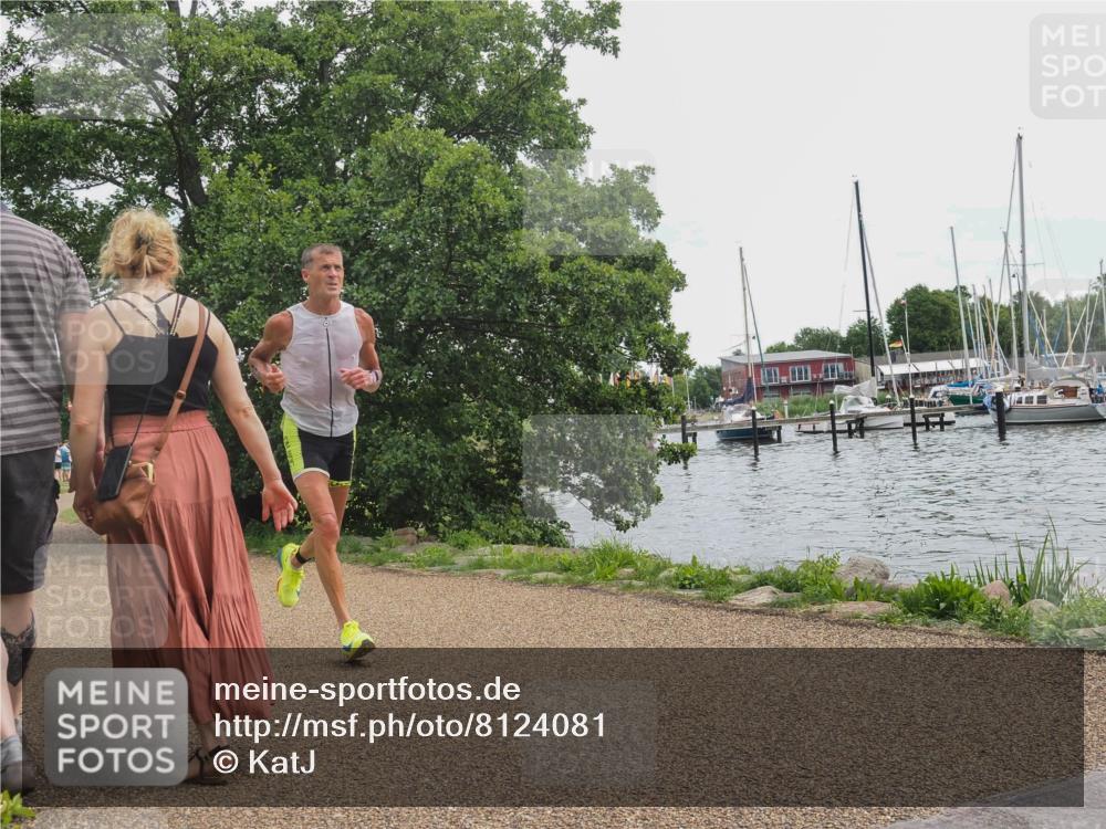 22.06.2025 - Viking Triathlon KatJ http://msf.ph/oto/8124081 22.06.2025 13:39:07 Laufen 349, 408 meine-sportfotos.de
