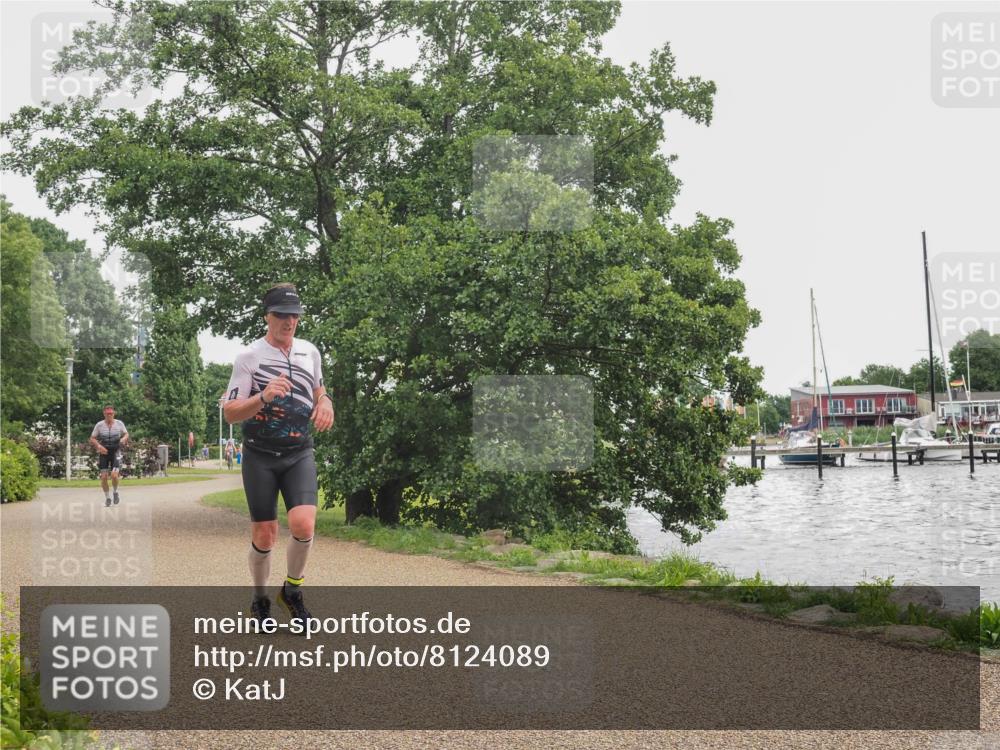 22.06.2025 - Viking Triathlon KatJ http://msf.ph/oto/8124089 22.06.2025 15:20:02 Laufen 290 meine-sportfotos.de