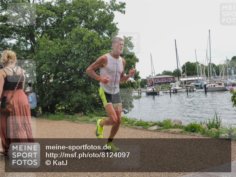 22.06.2025 - Viking Triathlon KatJ http://msf.ph/oto/8124097 22.06.2025 13:39:07 Laufen 349, 408 meine-sportfotos.de