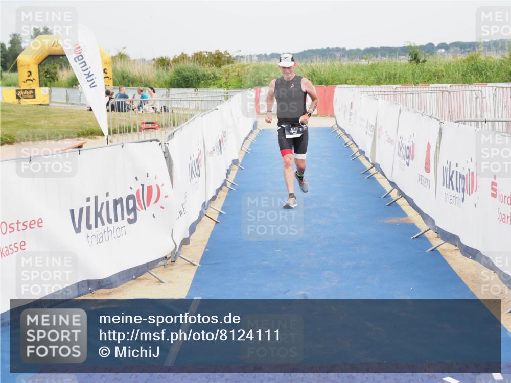22.06.2025 - Viking Triathlon MichiJ http://msf.ph/oto/8124111 22.06.2025 17:18:02 Ziel 447 meine-sportfotos.de