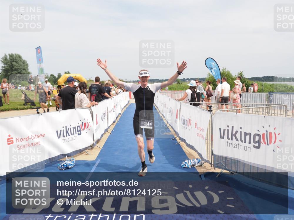 22.06.2025 - Viking Triathlon MichiJ http://msf.ph/oto/8124125 22.06.2025 15:14:55 Ziel 264, 377 meine-sportfotos.de