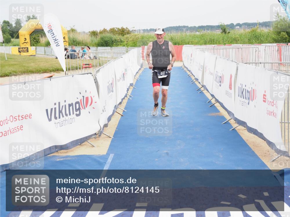 22.06.2025 - Viking Triathlon MichiJ http://msf.ph/oto/8124145 22.06.2025 17:18:02 Ziel 447 meine-sportfotos.de