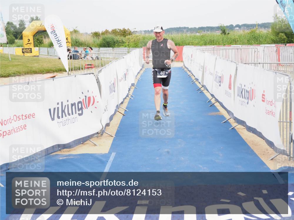 22.06.2025 - Viking Triathlon MichiJ http://msf.ph/oto/8124153 22.06.2025 17:18:02 Ziel 447 meine-sportfotos.de