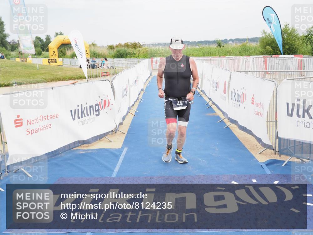 22.06.2025 - Viking Triathlon MichiJ http://msf.ph/oto/8124235 22.06.2025 17:18:04 Ziel 447 meine-sportfotos.de