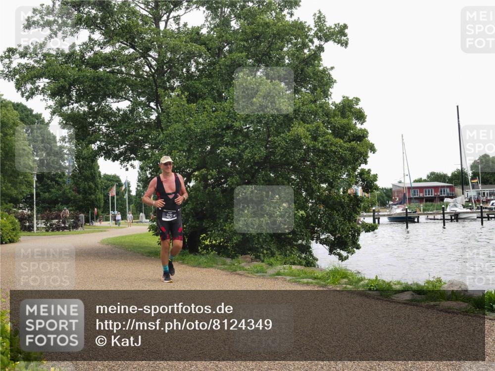 22.06.2025 - Viking Triathlon KatJ http://msf.ph/oto/8124349 22.06.2025 15:21:22 Laufen 327 meine-sportfotos.de