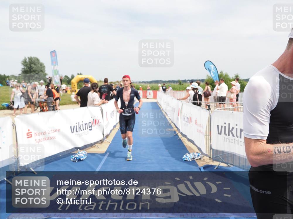 22.06.2025 - Viking Triathlon MichiJ http://msf.ph/oto/8124376 22.06.2025 15:15:00 Ziel 264, 377 meine-sportfotos.de