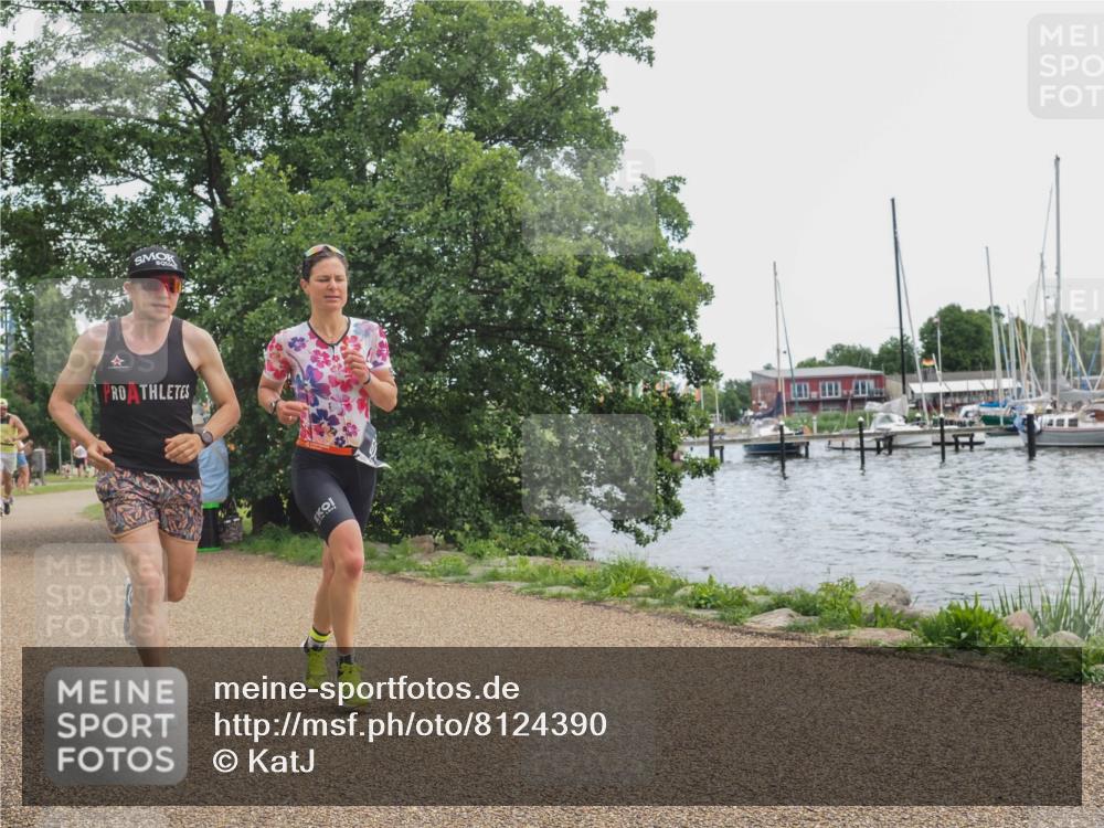 22.06.2025 - Viking Triathlon KatJ http://msf.ph/oto/8124390 22.06.2025 13:40:01 Laufen 509 meine-sportfotos.de
