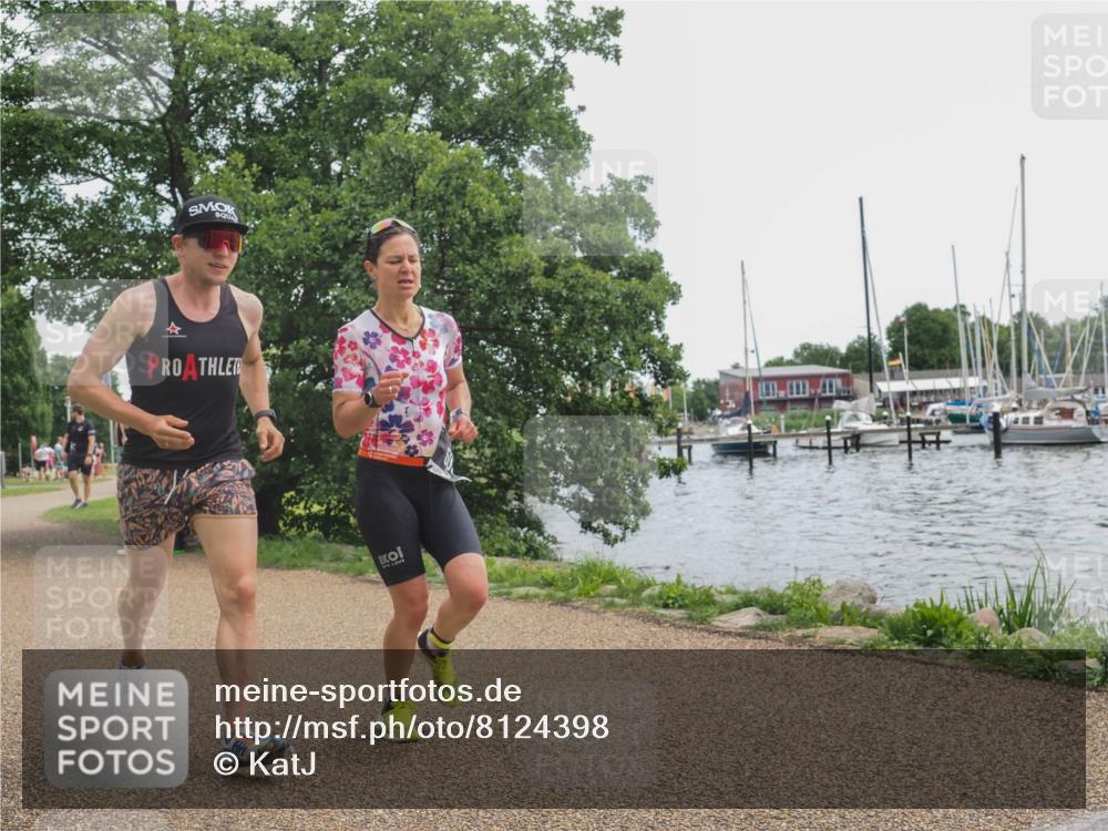 22.06.2025 - Viking Triathlon KatJ http://msf.ph/oto/8124398 22.06.2025 13:40:02 Laufen 509 meine-sportfotos.de