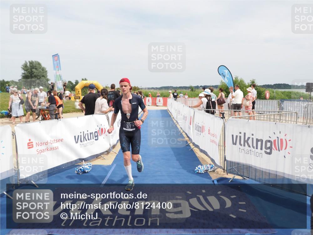 22.06.2025 - Viking Triathlon MichiJ http://msf.ph/oto/8124400 22.06.2025 15:15:00 Ziel 264, 377 meine-sportfotos.de