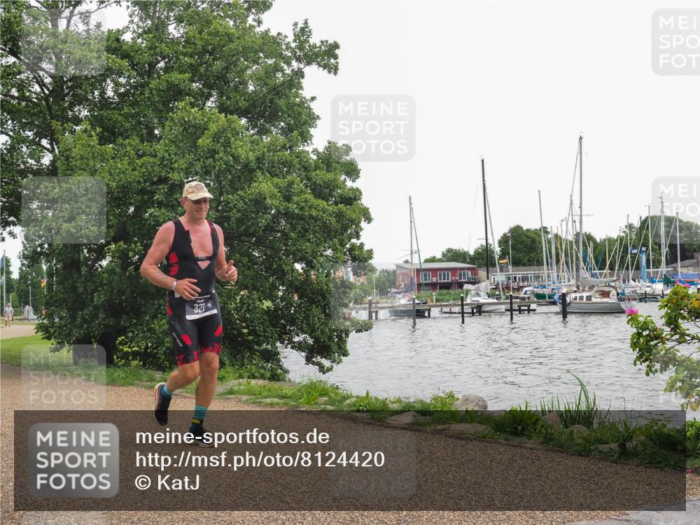 22.06.2025 - Viking Triathlon KatJ http://msf.ph/oto/8124420 22.06.2025 15:21:23 Laufen 327 meine-sportfotos.de