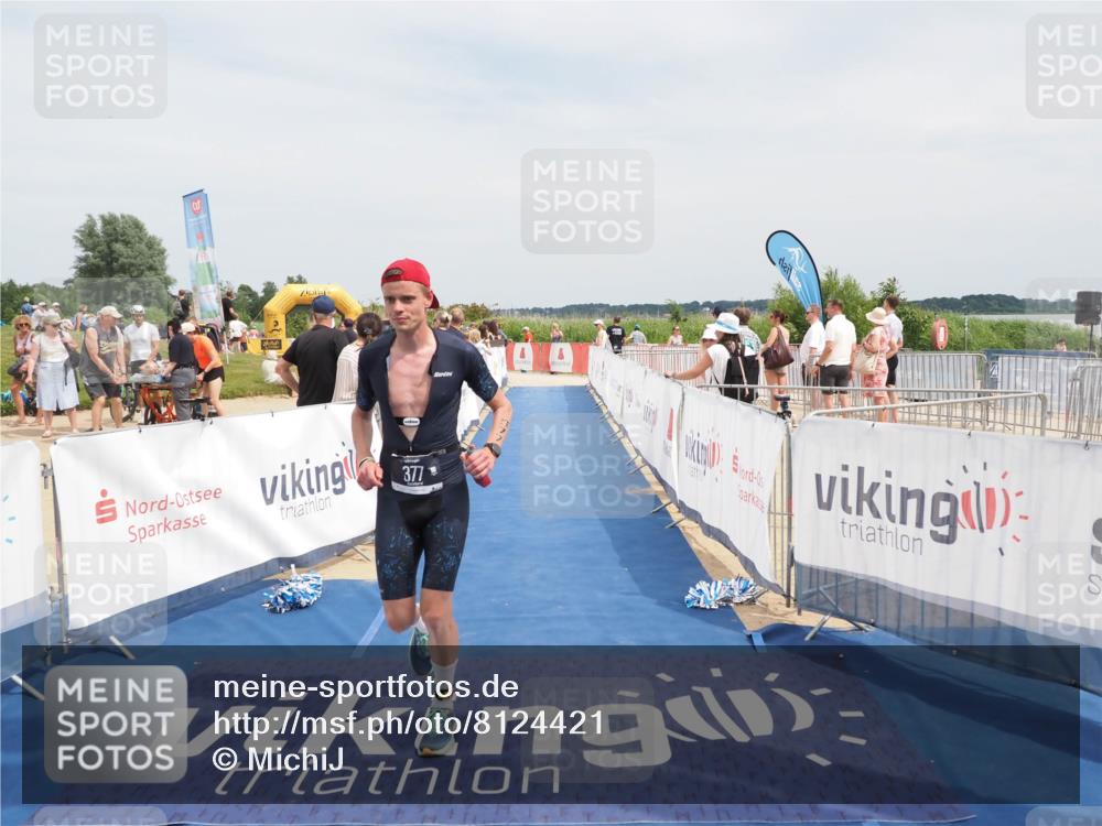 22.06.2025 - Viking Triathlon MichiJ http://msf.ph/oto/8124421 22.06.2025 15:15:00 Ziel 264, 377 meine-sportfotos.de