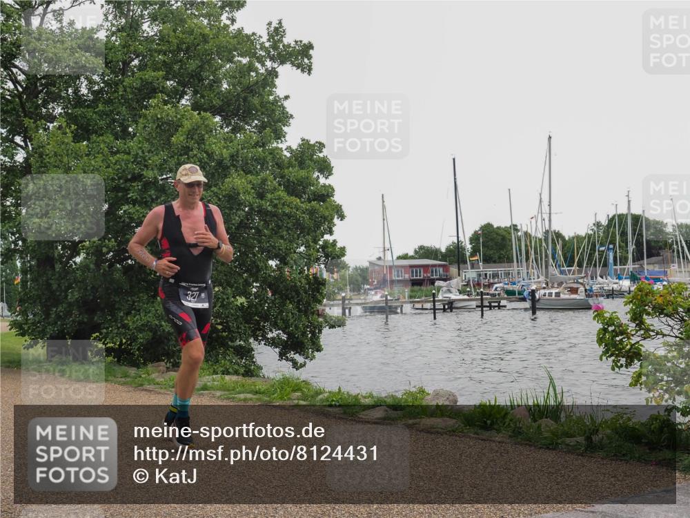 22.06.2025 - Viking Triathlon KatJ http://msf.ph/oto/8124431 22.06.2025 15:21:23 Laufen 327 meine-sportfotos.de