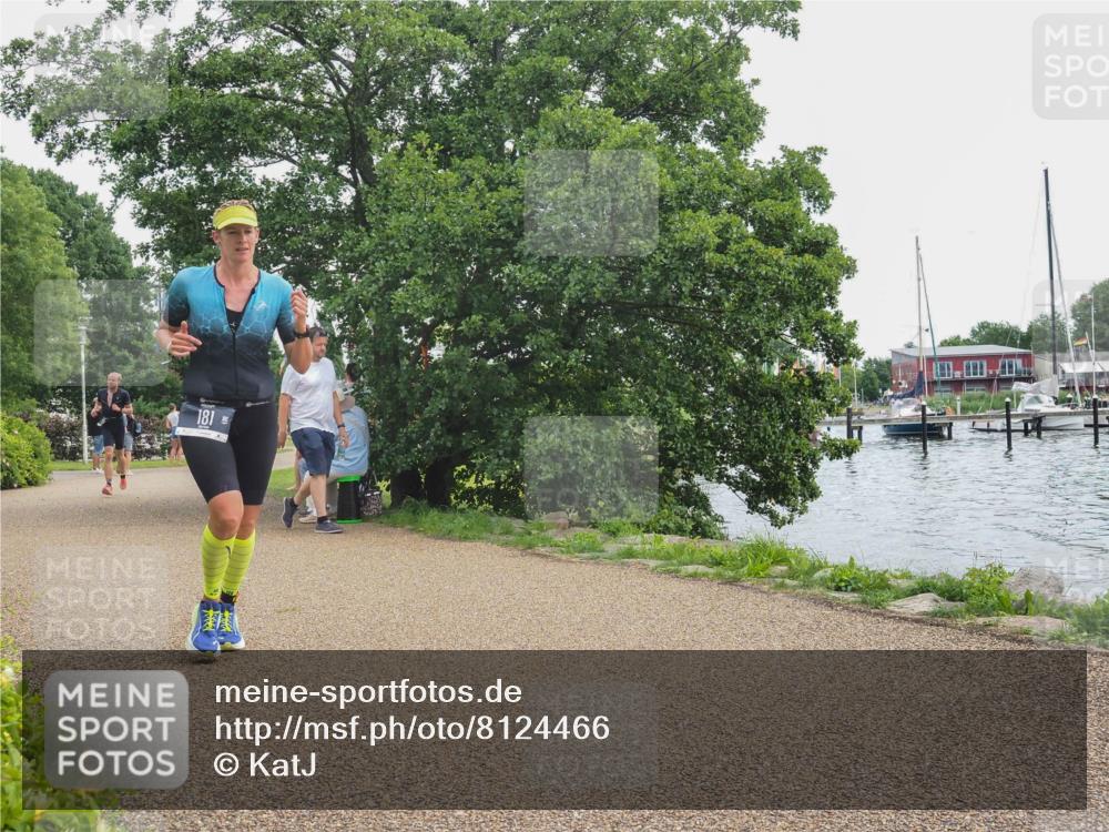 22.06.2025 - Viking Triathlon KatJ http://msf.ph/oto/8124466 22.06.2025 13:40:18 Laufen 181 meine-sportfotos.de