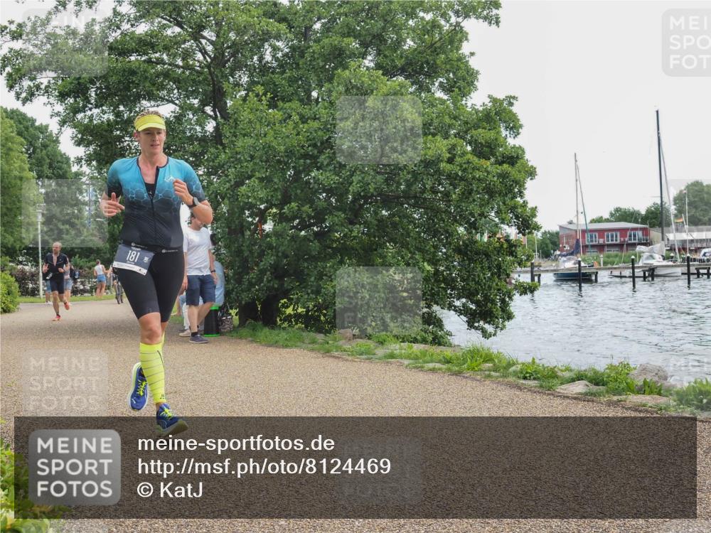 22.06.2025 - Viking Triathlon KatJ http://msf.ph/oto/8124469 22.06.2025 13:40:18 Laufen 181 meine-sportfotos.de