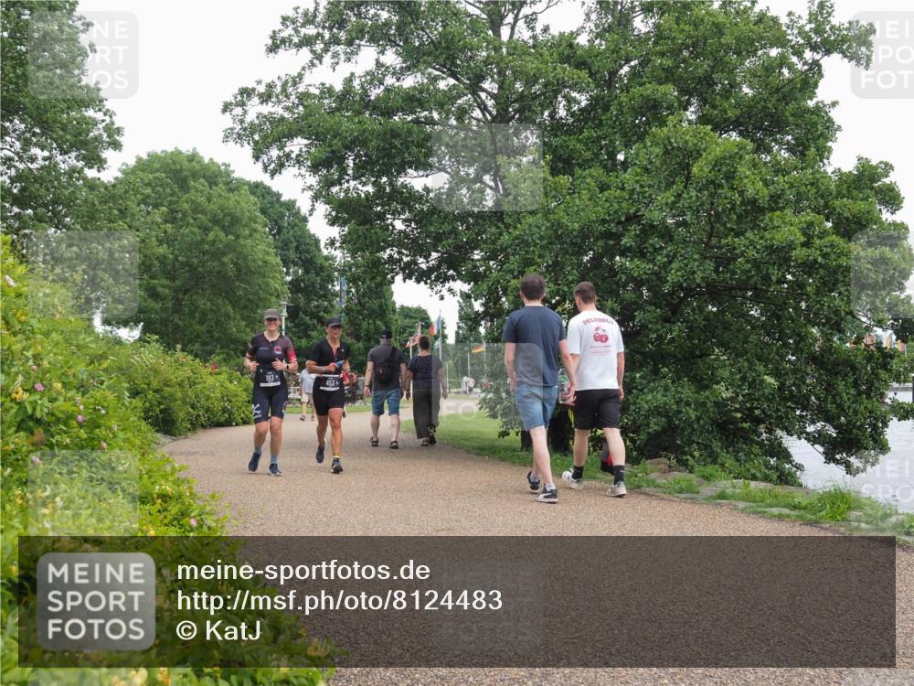 22.06.2025 - Viking Triathlon KatJ http://msf.ph/oto/8124483 22.06.2025 15:21:56 Laufen 183, 453 meine-sportfotos.de