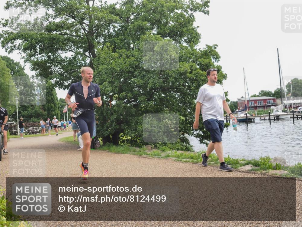 22.06.2025 - Viking Triathlon KatJ http://msf.ph/oto/8124499 22.06.2025 13:40:22 Laufen 225 meine-sportfotos.de