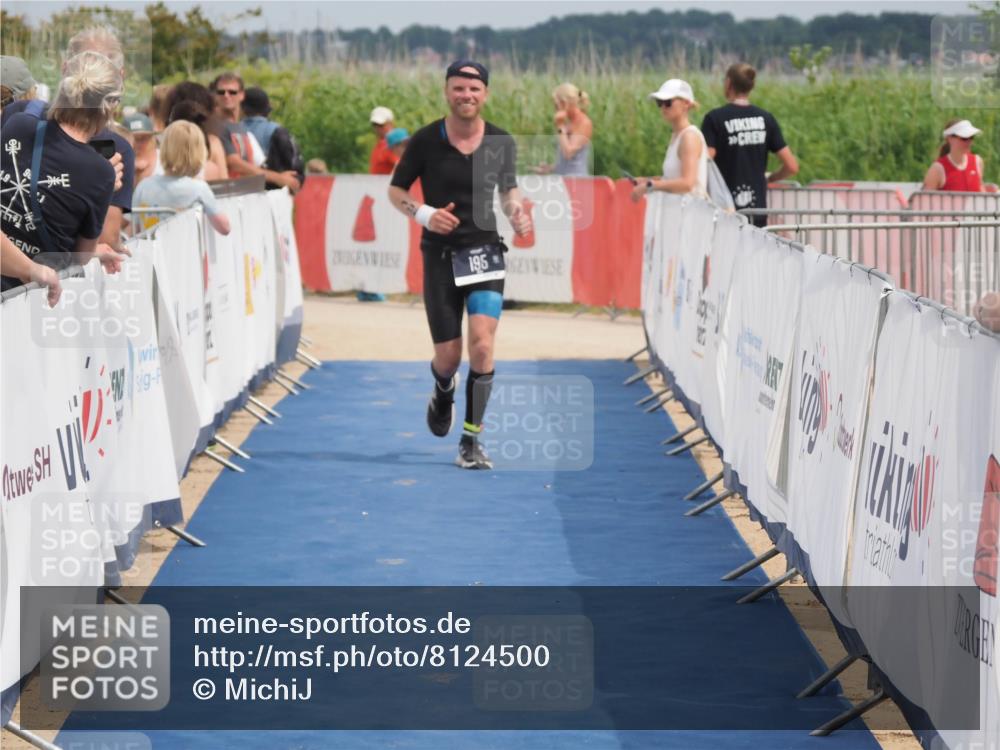 22.06.2025 - Viking Triathlon MichiJ http://msf.ph/oto/8124500 22.06.2025 15:15:09 Ziel 195 meine-sportfotos.de