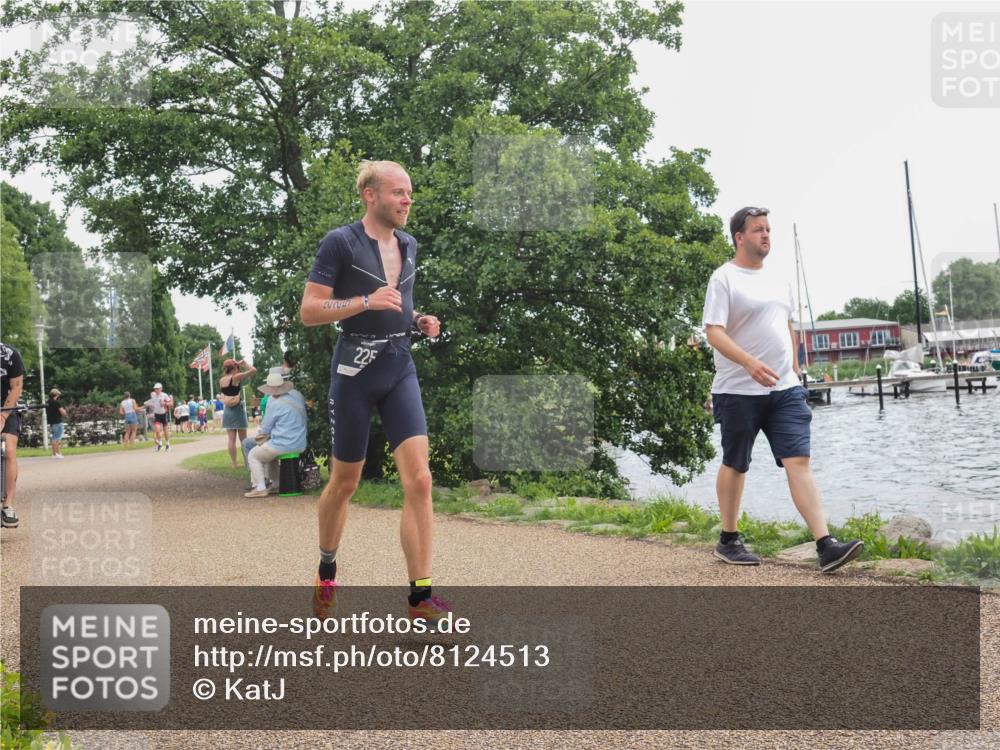 22.06.2025 - Viking Triathlon KatJ http://msf.ph/oto/8124513 22.06.2025 13:40:22 Laufen 225 meine-sportfotos.de