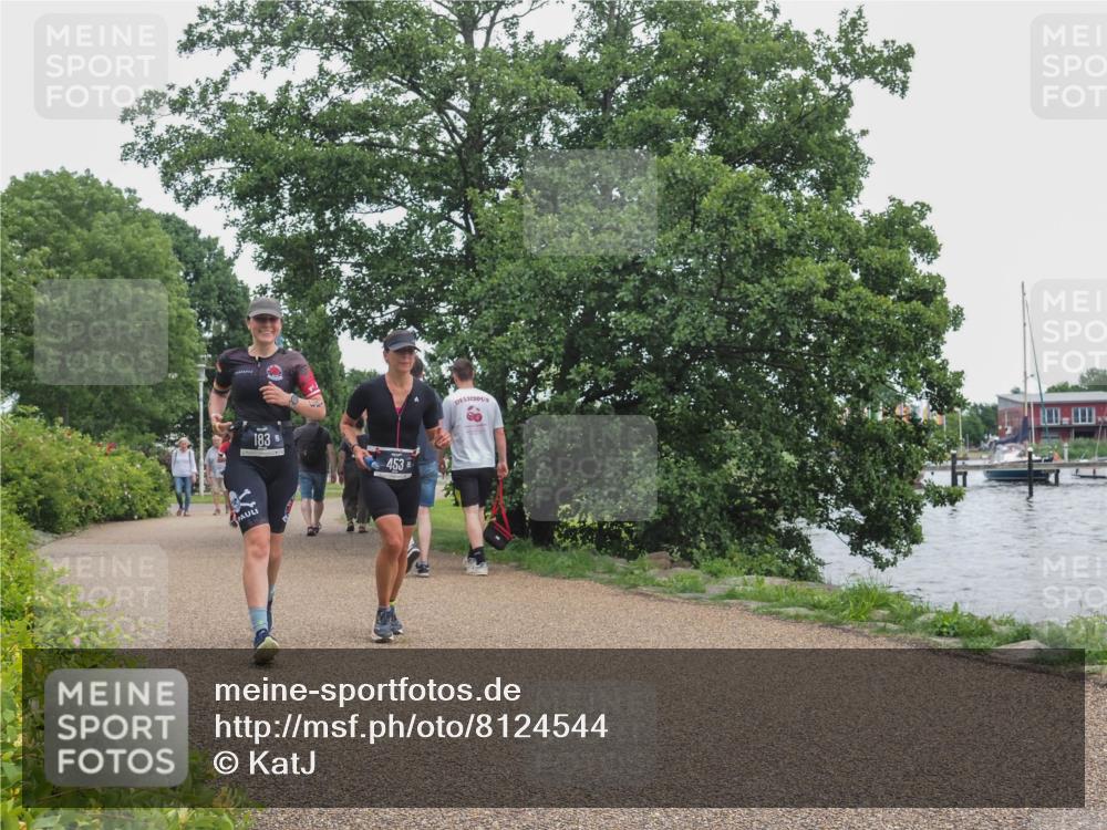22.06.2025 - Viking Triathlon KatJ http://msf.ph/oto/8124544 22.06.2025 15:21:58 Laufen 183, 453 meine-sportfotos.de