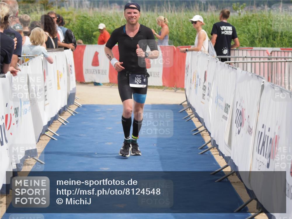 22.06.2025 - Viking Triathlon MichiJ http://msf.ph/oto/8124548 22.06.2025 15:15:10 Ziel 195 meine-sportfotos.de