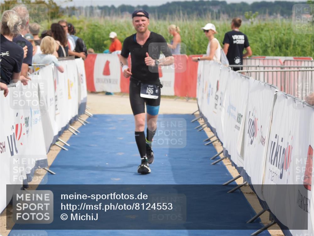 22.06.2025 - Viking Triathlon MichiJ http://msf.ph/oto/8124553 22.06.2025 15:15:10 Ziel 195 meine-sportfotos.de