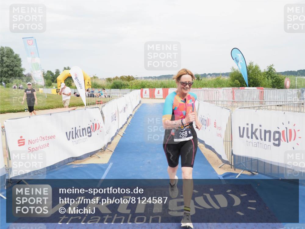 22.06.2025 - Viking Triathlon MichiJ http://msf.ph/oto/8124587 22.06.2025 17:19:20 Ziel 268 meine-sportfotos.de