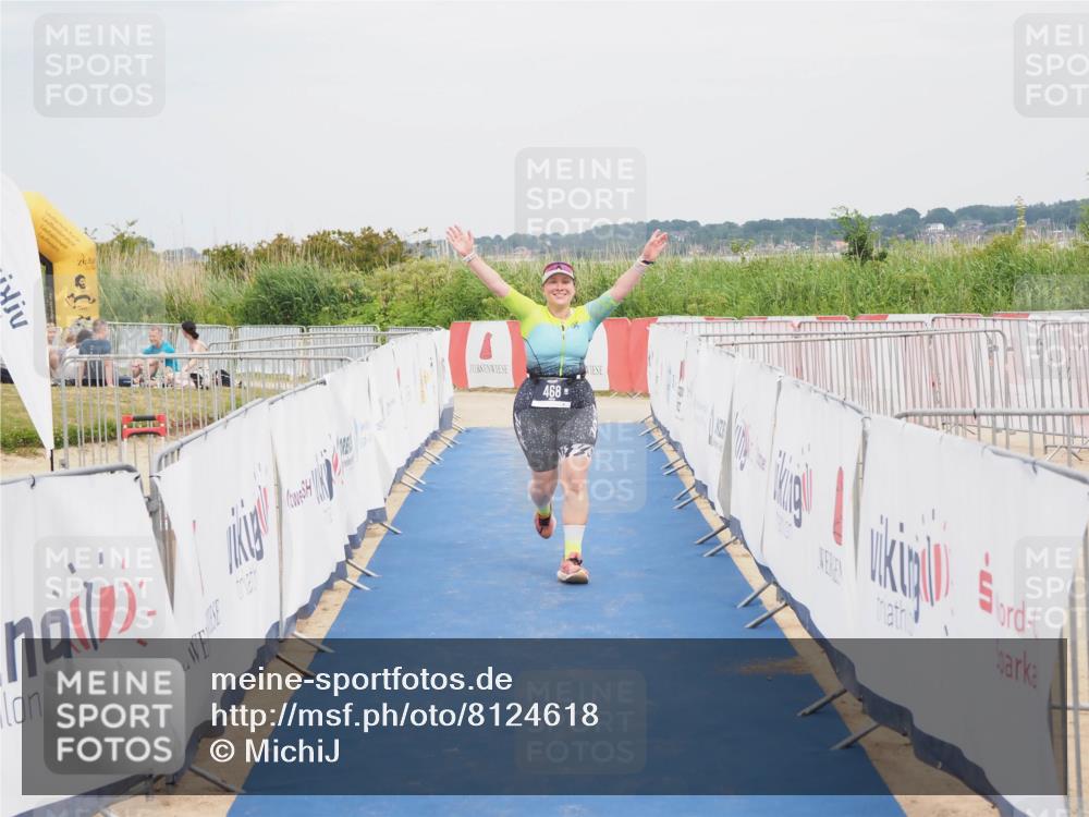 22.06.2025 - Viking Triathlon MichiJ http://msf.ph/oto/8124618 22.06.2025 17:19:40 Ziel 468 meine-sportfotos.de
