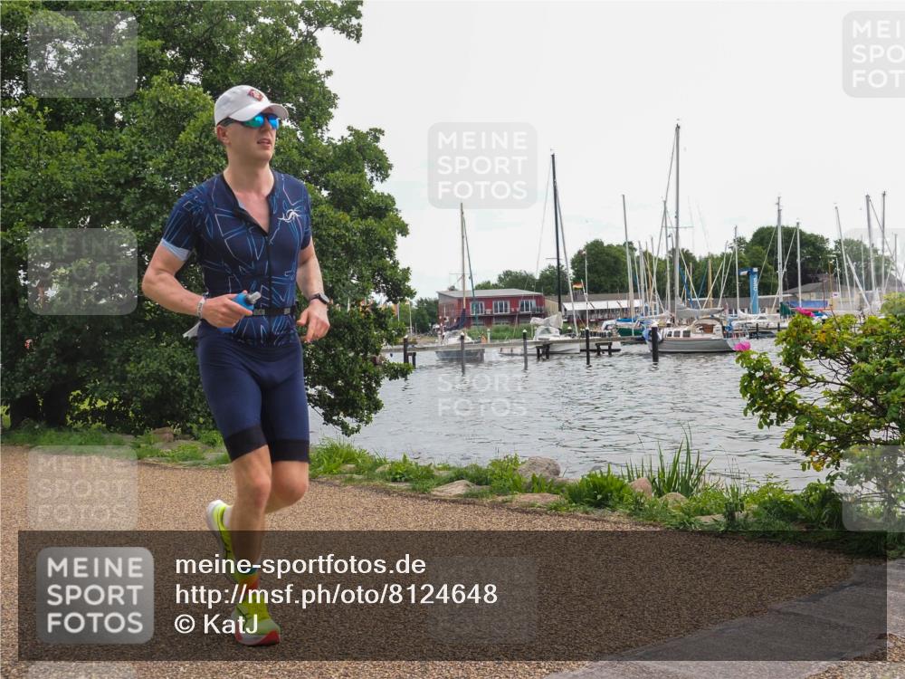 22.06.2025 - Viking Triathlon KatJ http://msf.ph/oto/8124648 22.06.2025 13:40:57 Laufen 328 meine-sportfotos.de