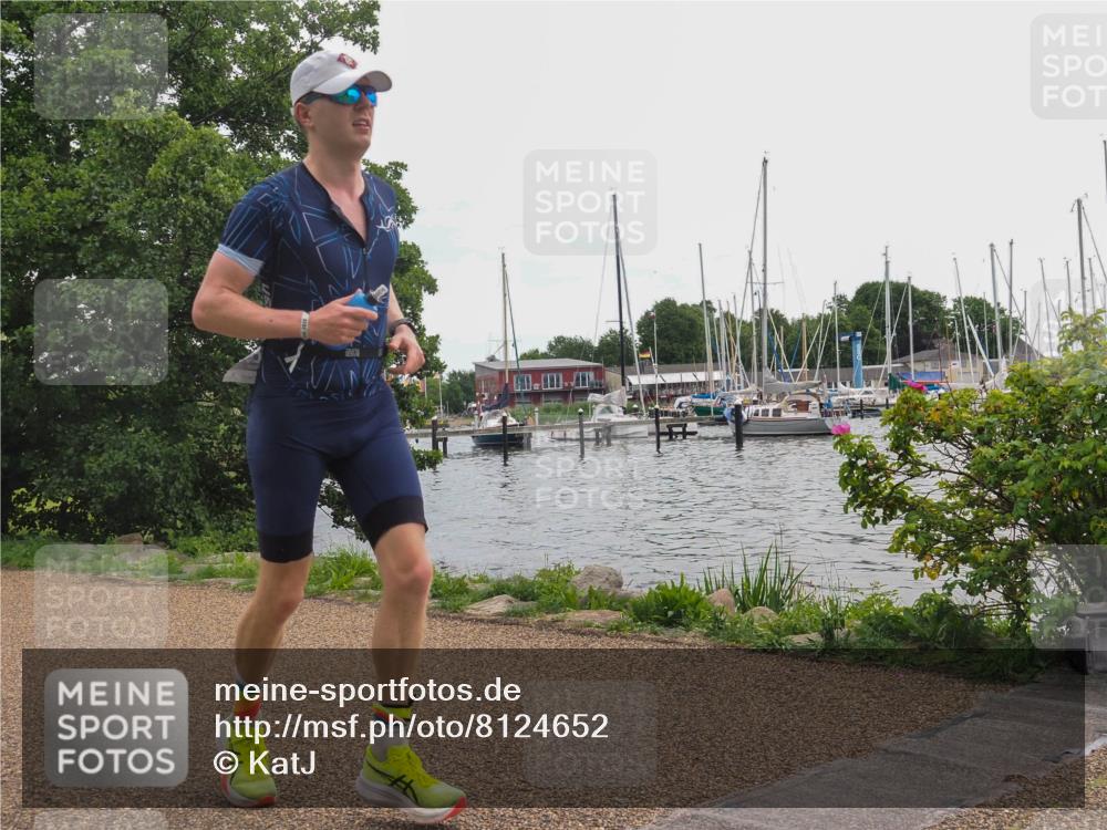 22.06.2025 - Viking Triathlon KatJ http://msf.ph/oto/8124652 22.06.2025 13:40:57 Laufen 328 meine-sportfotos.de