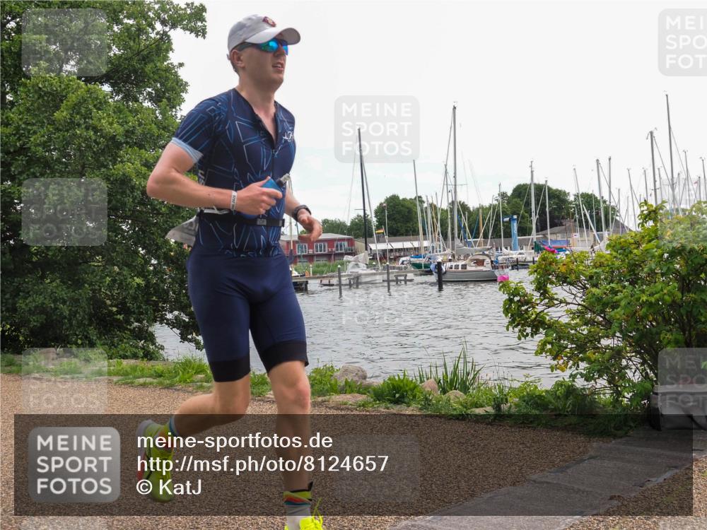 22.06.2025 - Viking Triathlon KatJ http://msf.ph/oto/8124657 22.06.2025 13:40:57 Laufen 328 meine-sportfotos.de